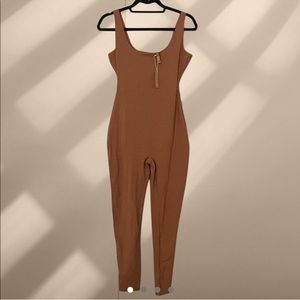 SKIMS All-in-one Scoop Neck Onesie Catsuit in Caramel 🤎🤎